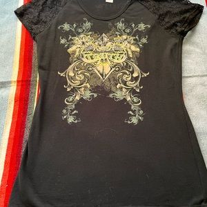 Very cute black lace sleeved t shirt